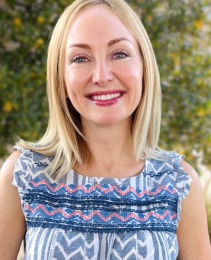 Amy H - Website Headshot