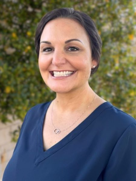 Anna - Website Headshot