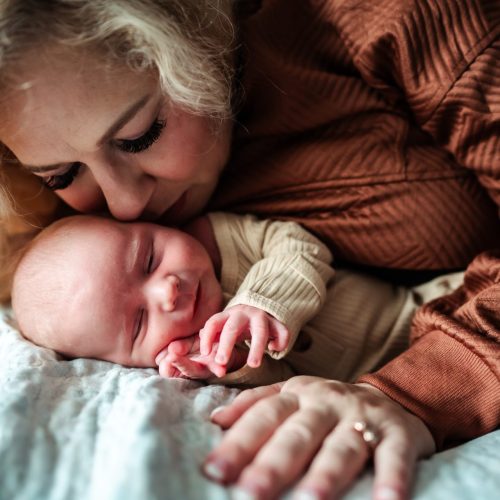 Lindsey-Eden-Denver-Birth-Photographer-Doula-Colorado-AB-newborn-03692